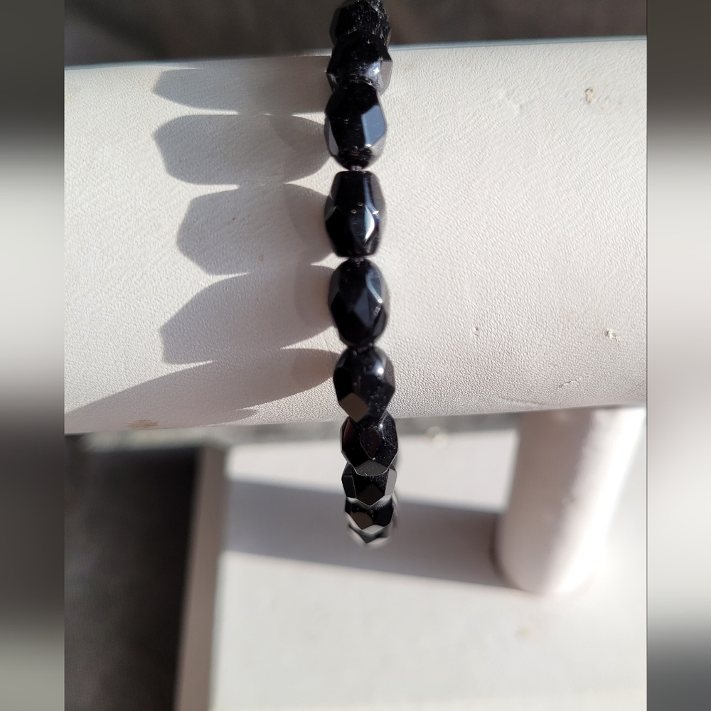 🌼2/$12 Faceted black glass stretch bracelet